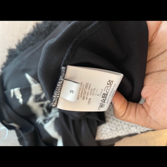 Men’s Givenchy T shirt - Picture 4 of 4